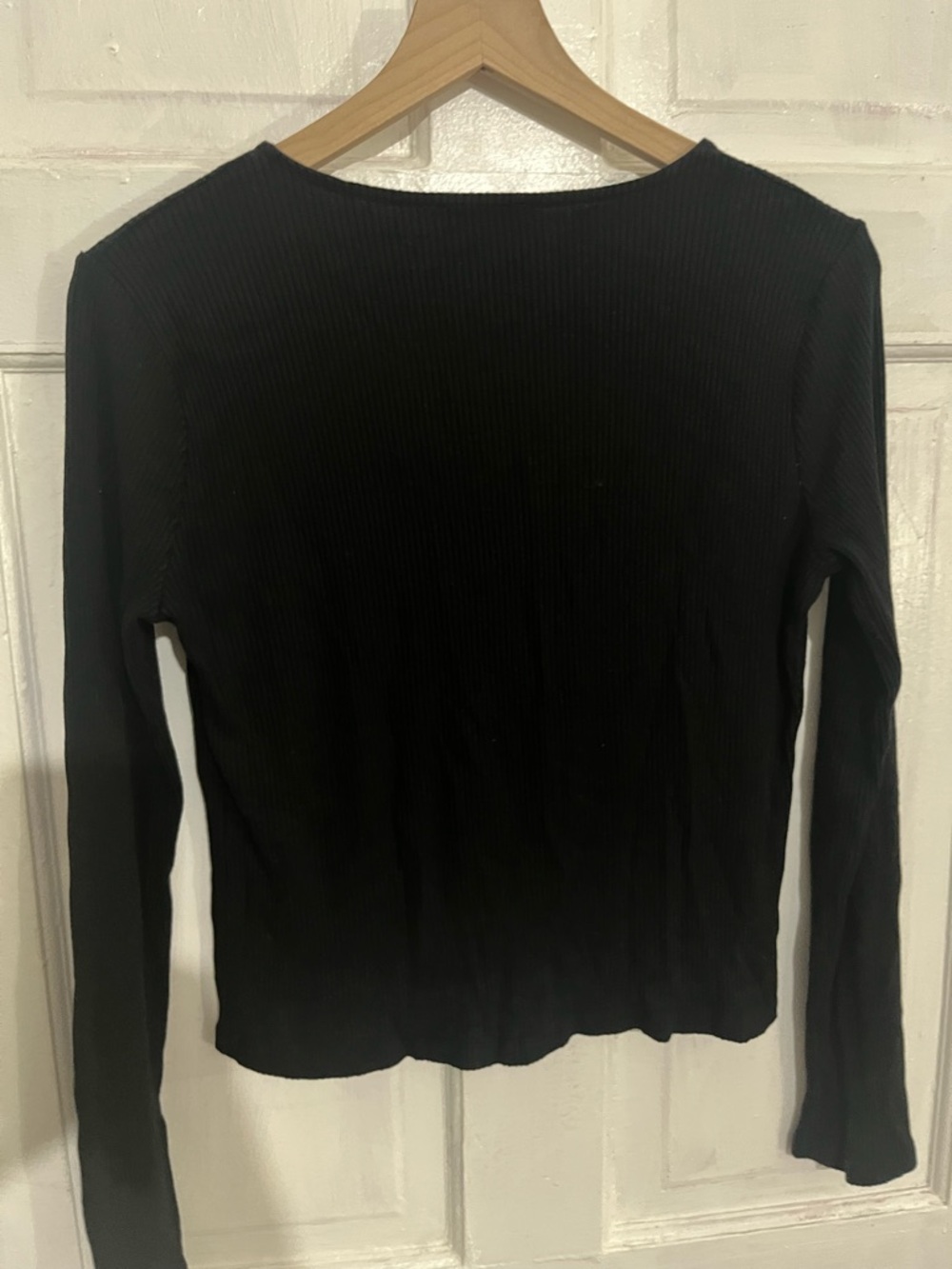 Zara Black Ribbed Button-Front V-Neck Top - Picture 6 of 6